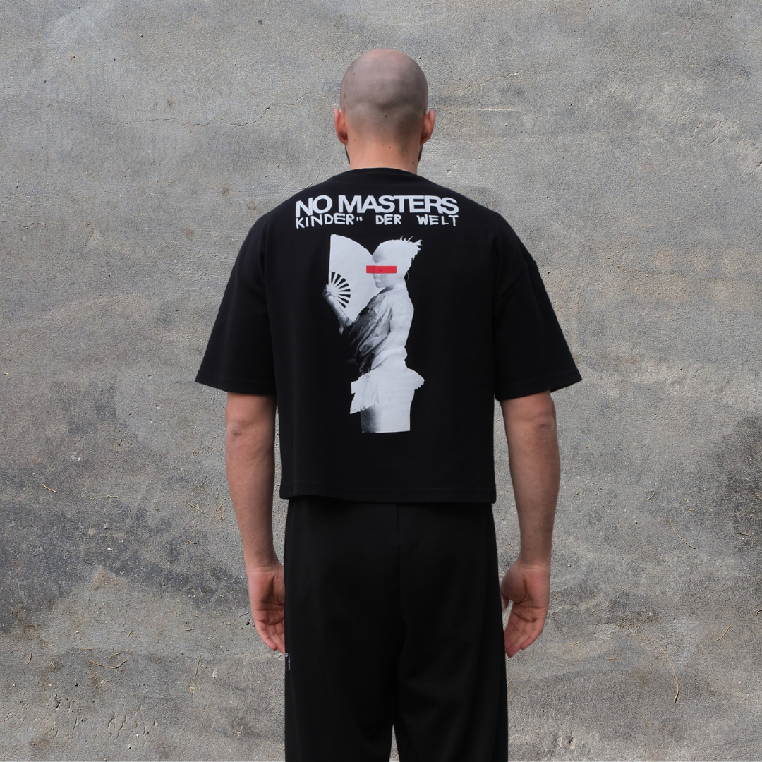 NO MASTERS T-Shirt Cropped