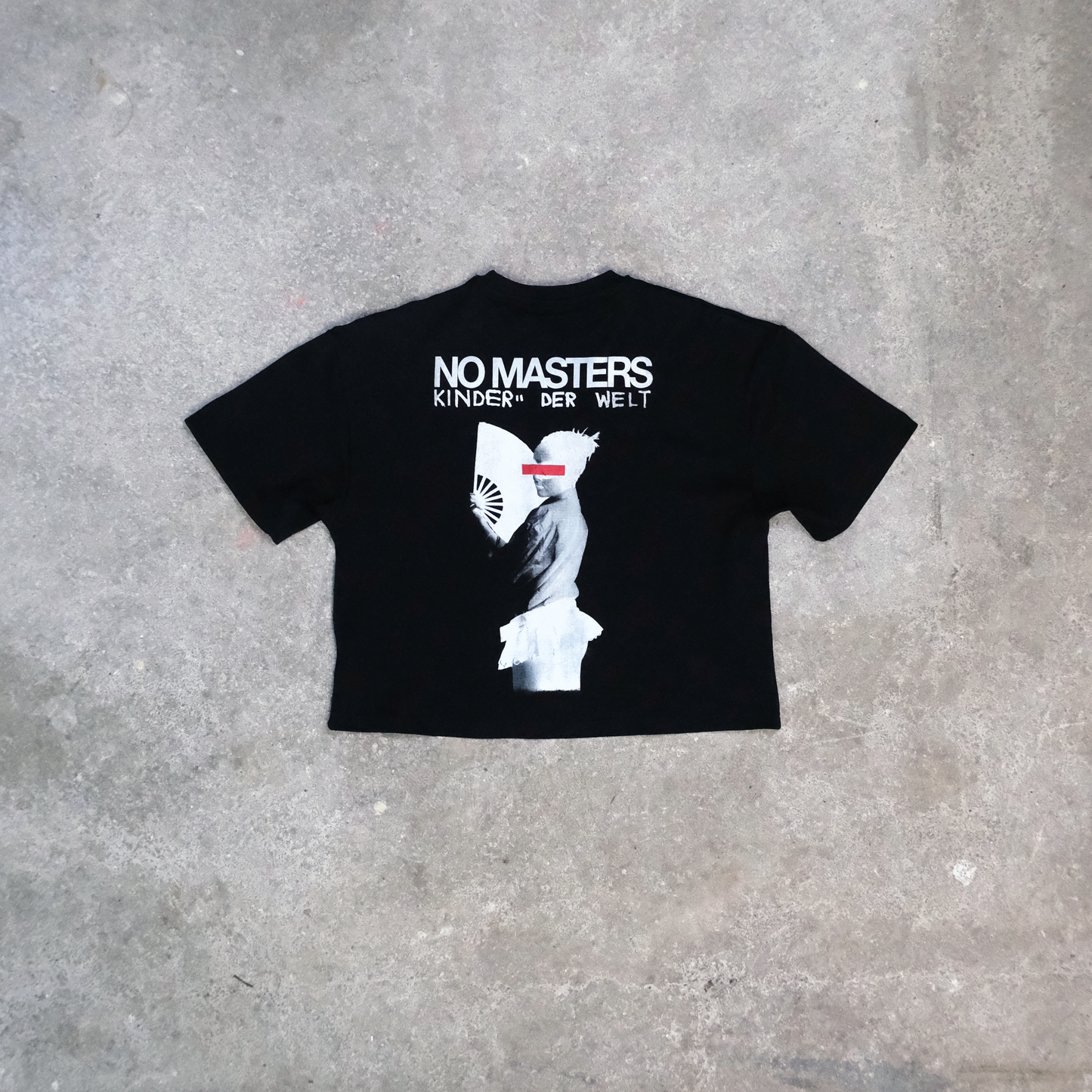NO MASTERS T-Shirt Cropped